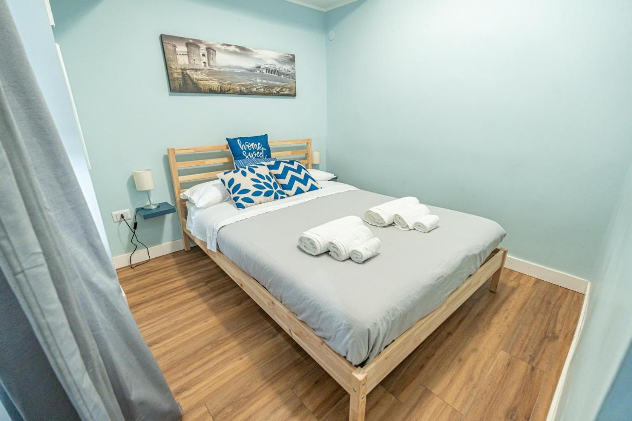 Casa Vacanze Decumano 17 เนเปิลส์ ภายนอก รูปภาพ