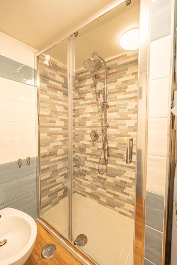 Casa Vacanze Decumano 17 เนเปิลส์ ภายนอก รูปภาพ